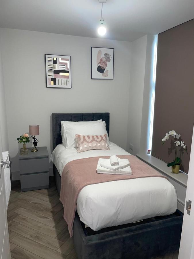 رينيس بارك Wimbledon Luxury 3Bedroom Apartment المظهر الخارجي الصورة
